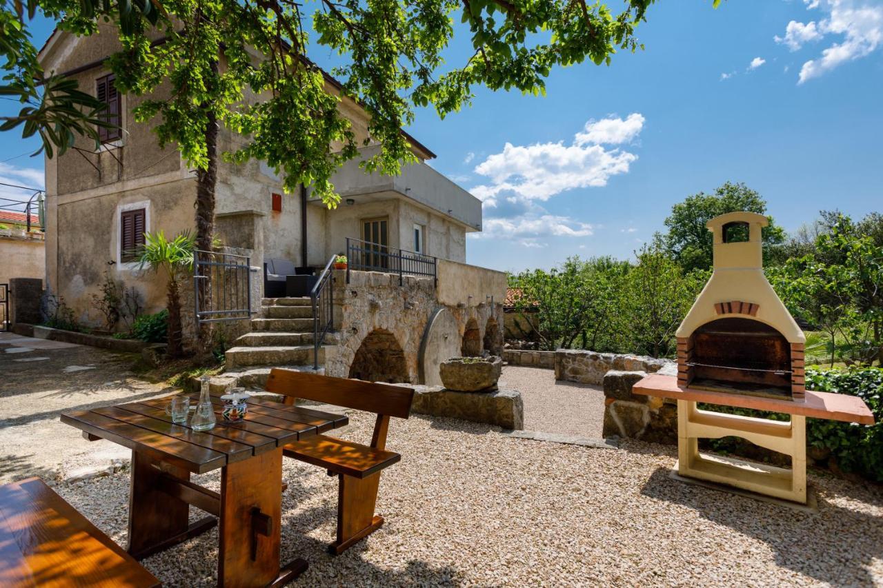 Kuca Za Odmor "Na Paltu" Villa ริซิกา ภายนอก รูปภาพ